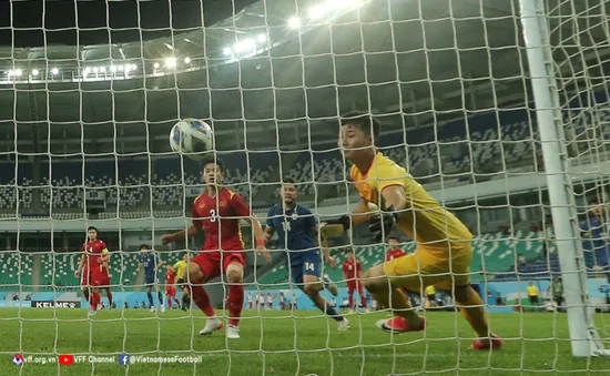 Thông tin về tình trạng chấn thương của Văn Toản và Danh Trung