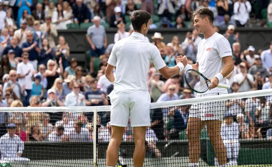 Novak Djokovic dễ dàng tiến vào vòng 3 Wimbledon 2022