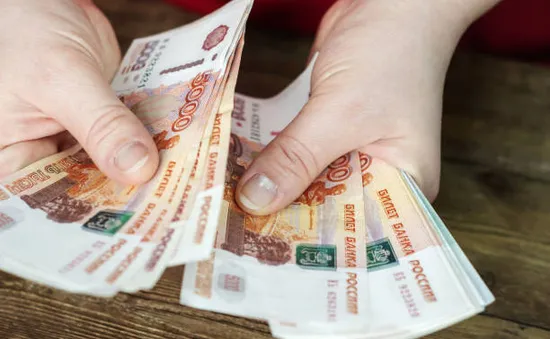 Đồng Ruble tăng lên mức cao nhất 7 năm