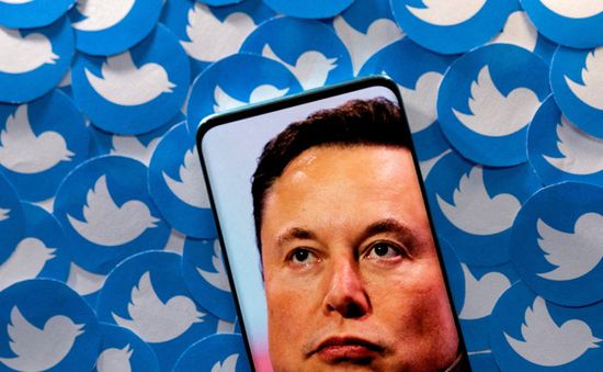 Twitter kiện Elon Musk