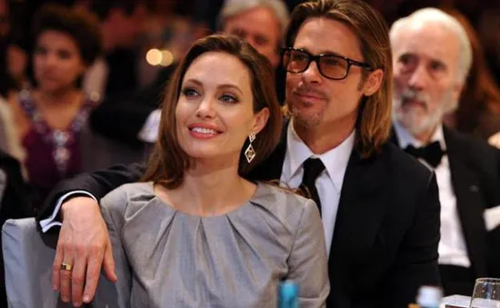 Brad Pitt cáo buộc bị Angelina Jolie "báo thù"