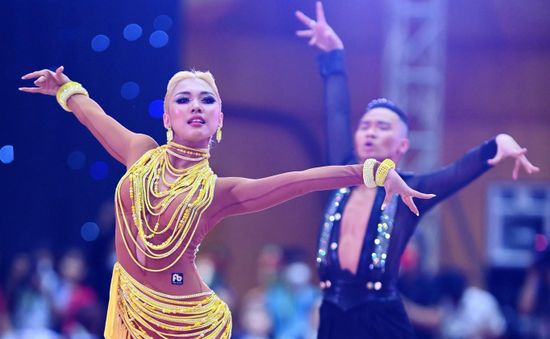 3 phút cùng sao | Gặp gỡ kiện tướng Dancesports Phạm Hồng Anh