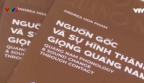 Ra măt cuốn sách " Nguồn gốc và sự hình thành giọng Quảng Nam"