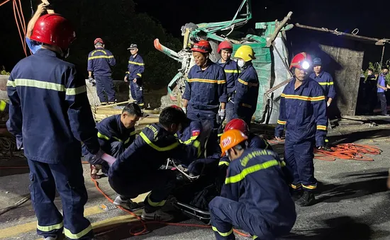 Tai nạn giao thông đặc biệt nghiêm trọng tại Thừa Thiên-Huế, 4 người tử vong