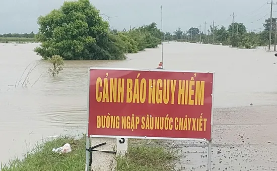 Tây Nguyên: Nhiều nhà cửa, hàng nghìn ha hoa màu ngập sâu do mưa lớn