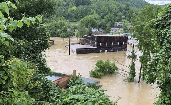 Lũ lụt nghiêm trọng ở Kentucky khiến ít nhất 37 người thiệt mạng