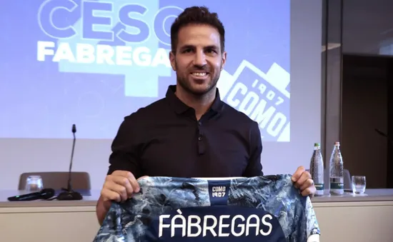 Cesc Fabregas: Với tư cách là một người hâm mộ của Barcelona, tôi hy vọng và mong rằng Messi sẽ trở lại