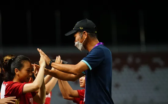 HLV Akira Ijiri: ĐT nữ U18 Việt Nam đã tiến bộ rất nhiều
