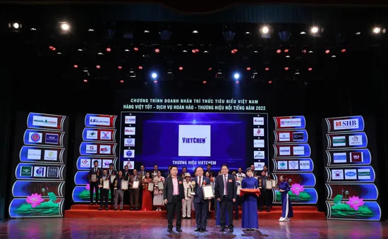 VIETCHEM lọt Top 10 Thương hiệu nổi tiếng và uy tín Đất Việt năm 2022