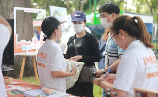 Cạn room tín dụng, doanh nghiệp khát vốn