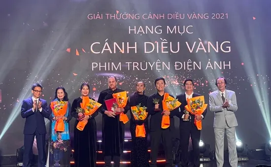 Cánh diều 2021: Đêm tối rực rỡ, 11 tháng 5 ngày thắng lớn