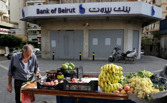 Các ngân hàng Lebanon đóng cửa vô thời hạn