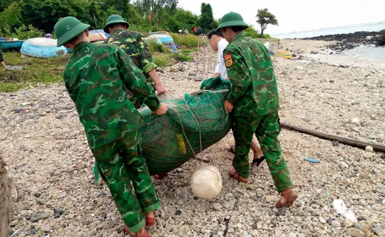 Quân và dân Quảng Ngãi chủ động phòng chống bão số 4