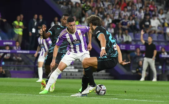 Real Valladolid vượt qua Almeria trên sân nhà
