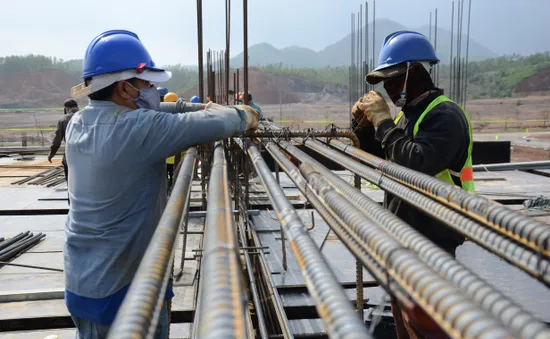 8 tháng, Việt Nam đảo chiều nhập siêu hơn 2,2 triệu tấn sắt thép