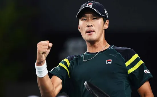 Chung kết đơn nam và đơn nữ giải quần vợt Adelaide International 2: Kwon Soonwoo và Belinda Bencic giành ngôi vô địch