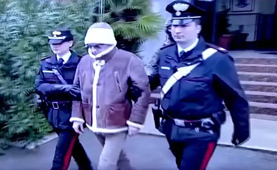 Italy bắt "bố già" mafia Messina Denaro