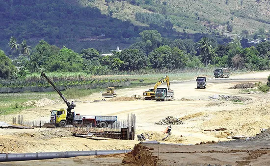 Tăng tốc giải ngân đầu tư công
