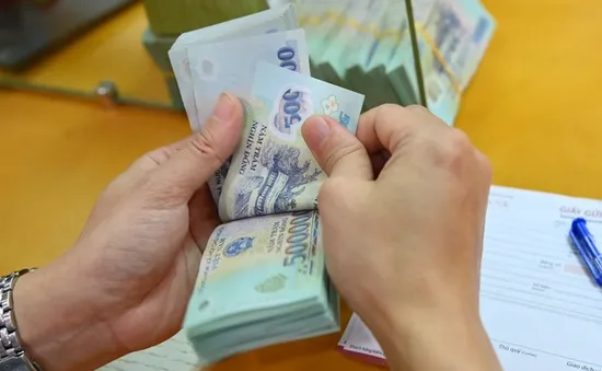 Ngân hàng tung khuyến mãi hấp dẫn, hút tiền gửi đầu năm