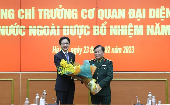 Phát huy vai trò cầu nối giữa Việt Nam với thế giới