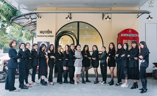 Huyền Makeup Academy - thương hiệu makeup uy tín tại thành phố Vinh