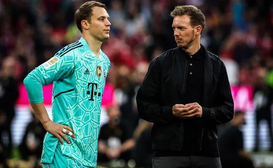 Thủ môn Neuer công kích ban lãnh đạo Bayern Munich