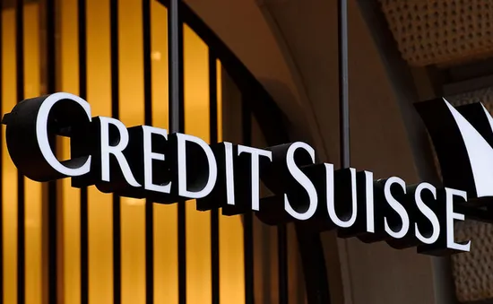 UBS đề nghị mua Credit Suisse giá 1 tỷ USD