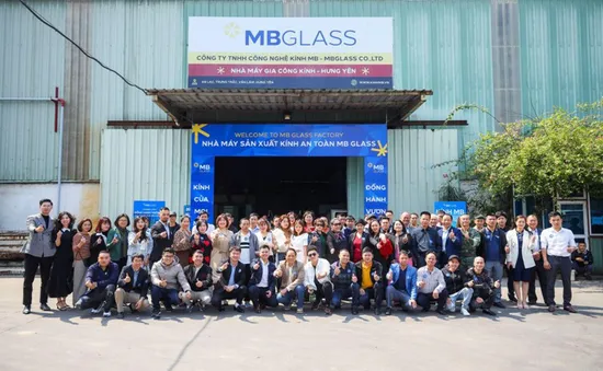 Kính cường lực MB Glass vinh danh các đại lý tiêu biểu