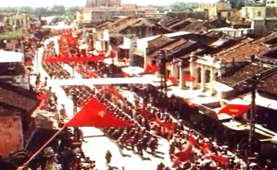 Hà Nội ngày trở về