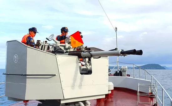 Khắc phục khó khăn, triển khai nghiêm túc, chất lượng Hội thao huấn luyện tàu mặt nước