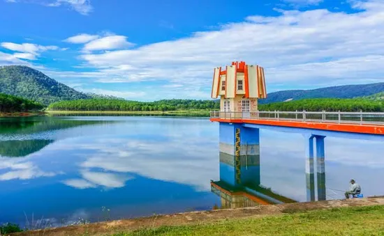 Lâm Đồng: Dự chi 14,71 tỷ đồng để nâng cấp, sửa chữa hồ Tuyền Lâm