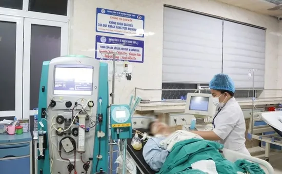 Uống nhiều rượu khi đi liên hoan, 3 ngày sau nhập viện cấp cứu vì viêm tuy cấp