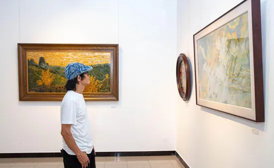 Triển lãm Mỹ thuật chào mừng Ngày Nhà giáo Việt Nam