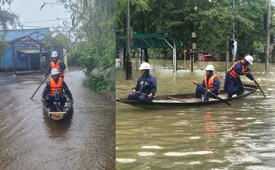 Thừa Thiên - Huế khắc phục điện và môi trường sau lũ