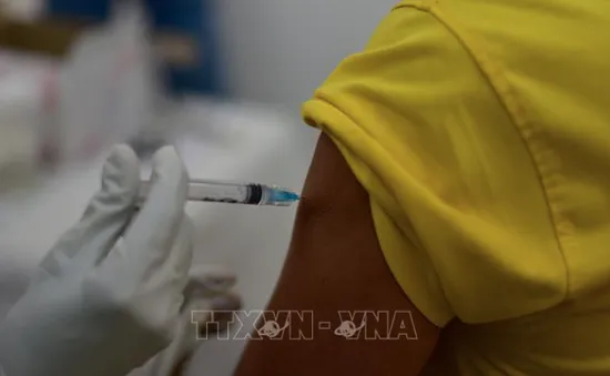 Tiêm vaccine COVID-19 không phải là nguyên nhân gây đột tử