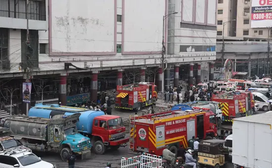 Pakistan: Cháy trung tâm thương mại ở Karachi, ít nhất 11 người thiệt mạng