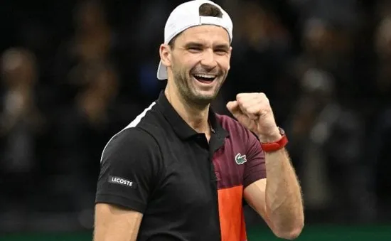 Hạ Hubert Hurkacz, Grigor Dimitrov vào bán kết Paris Masters