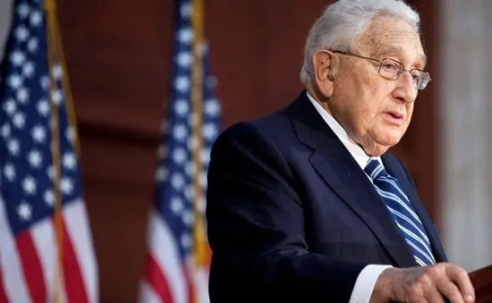 Cựu Ngoại trưởng Mỹ Henry Kissinger qua đời ở tuổi 100