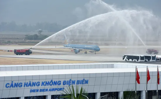 Sân bay Điện Biên lần đầu đón máy bay cỡ lớn, khai thác trở lại từ 2/12