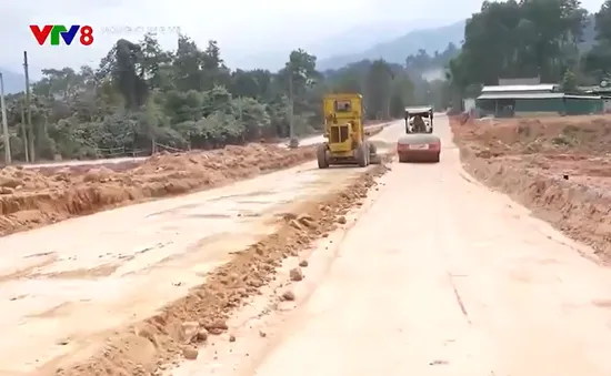 Hà Tĩnh: Dự án cải tạo quốc lộ 8A chậm tiến độ