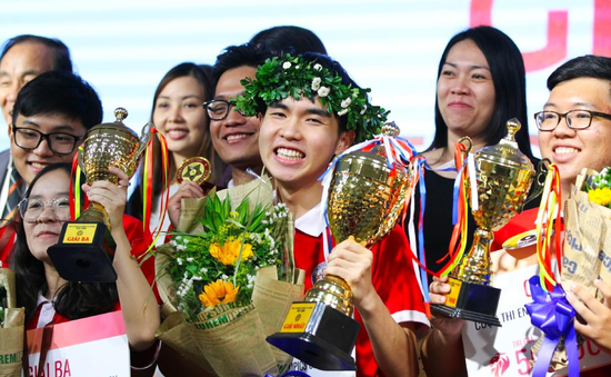 EOV 2023 - "Công dân toàn cầu với trách nhiệm xã hội": Chờ đón những cao thủ Olympics tiếng Anh khu vực phía Bắc