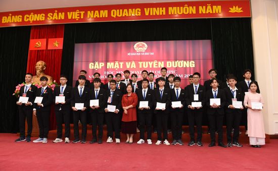 Học sinh đoạt giải Olympic và Khoa học Kỹ thuật quốc tế năm 2023 - Điểm sáng được quốc tế ghi nhận