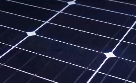 Thúc đẩy năng lượng xanh bằng pin mặt trời