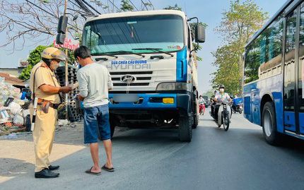 Công an TP Hồ Chí Minh sẽ tổng rà soát, kiểm tra, xử lý ô tô vận tải hàng hóa, hành khách