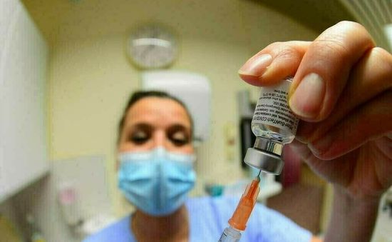 Nhiều nước châu Phi chuẩn bị phê duyệt vaccine phòng bệnh sốt rét