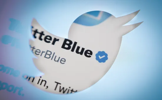 Twitter bắt đầu gỡ bỏ "tích xanh" của hàng loạt tài khoản nổi tiếng