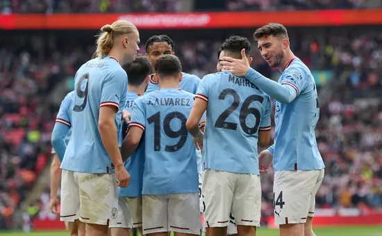 Man City vào chung kết FA Cup