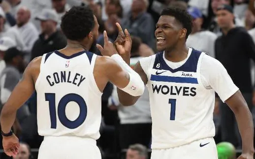 NBA | Minnesota Timberwolves có trận thắng đầu tiên tại vòng playoffs