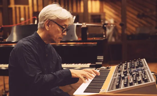 "Những ngày cuối đời, Ryuichi Sakamoto sống với âm nhạc"