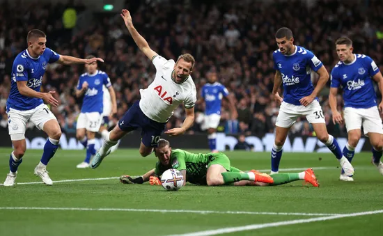 Tottenham gặp khó trước thềm trận đấu với Everton